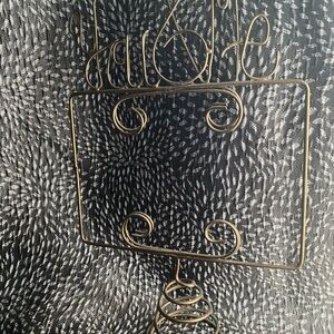 Elegant Gold Wire Freestanding Picture Display